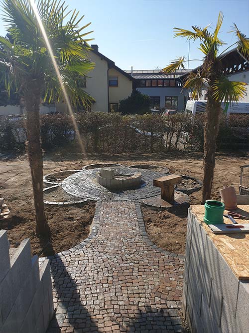 Gartenanlage Steine Palmen Garten