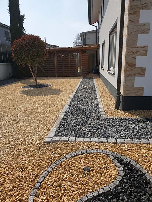 Gartenanlage Steine statt Rasen