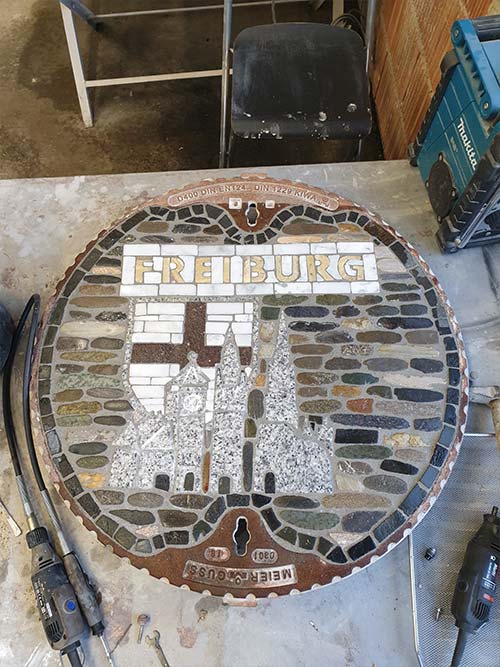 firmen-wappen-stein-freiburg